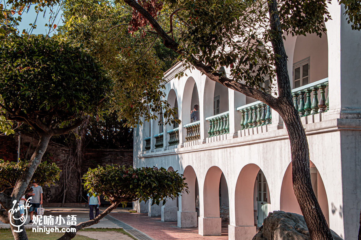 朱玖瑩故居＆德記洋行｜美到像出國！安平古堡旁藏著純白「英式拱門迴廊」，隨便拍都是異國風情！