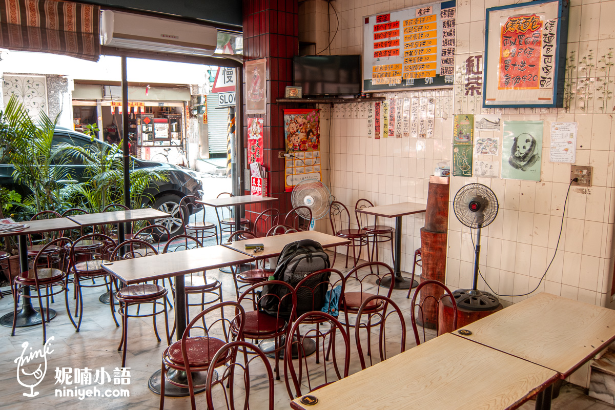 新源發早餐店|走進岡山中街的時光膠囊,用一抹老字號「木瓜抹醬」重溫兒時記憶 新源發早餐店|走進岡山中街的時光膠囊,用一抹老字號「木瓜抹醬」重溫兒時記憶