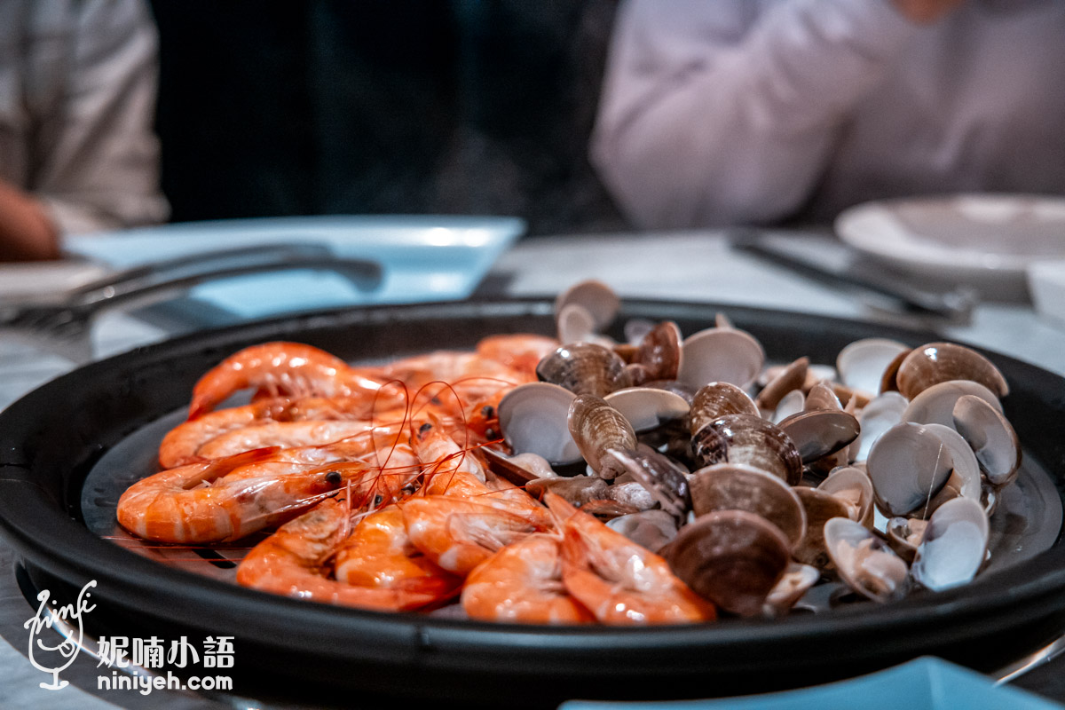 【濤濤海鮮蒸氣鍋】新莊美食海鮮餐廳！超澎派活海鮮還有雞湯喝到飽