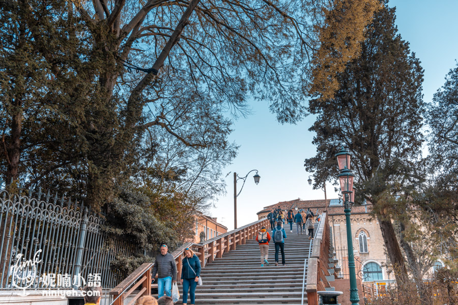 威尼斯景點推薦｜學院橋 Ponte dell'Accademia。威尼斯最浪漫必去的經典場景！夢幻夕陽黃昏必拍