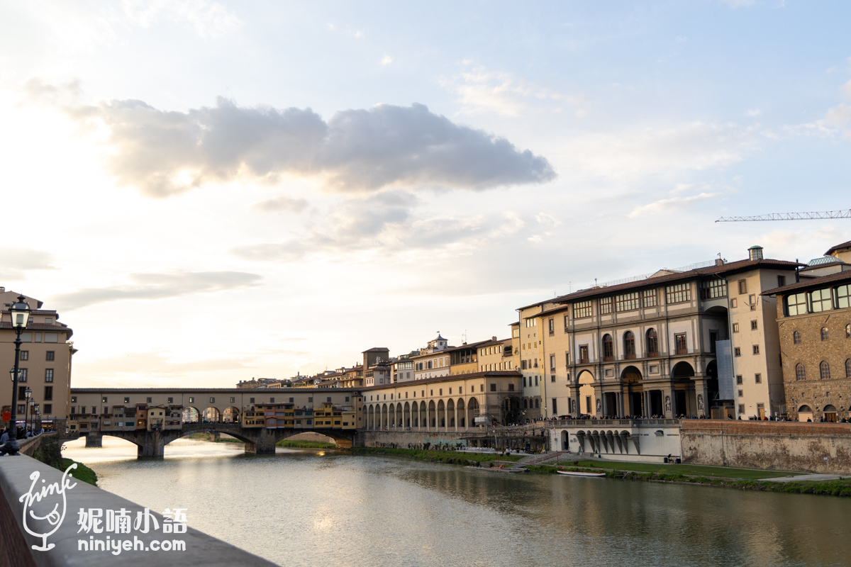 老橋(Ponte Vecchio)|橫跨阿諾河七百年!佛羅倫斯最古老的金舖拱橋 老橋(Ponte Vecchio)|橫跨阿諾河七百年!佛羅倫斯最古老的金舖拱橋