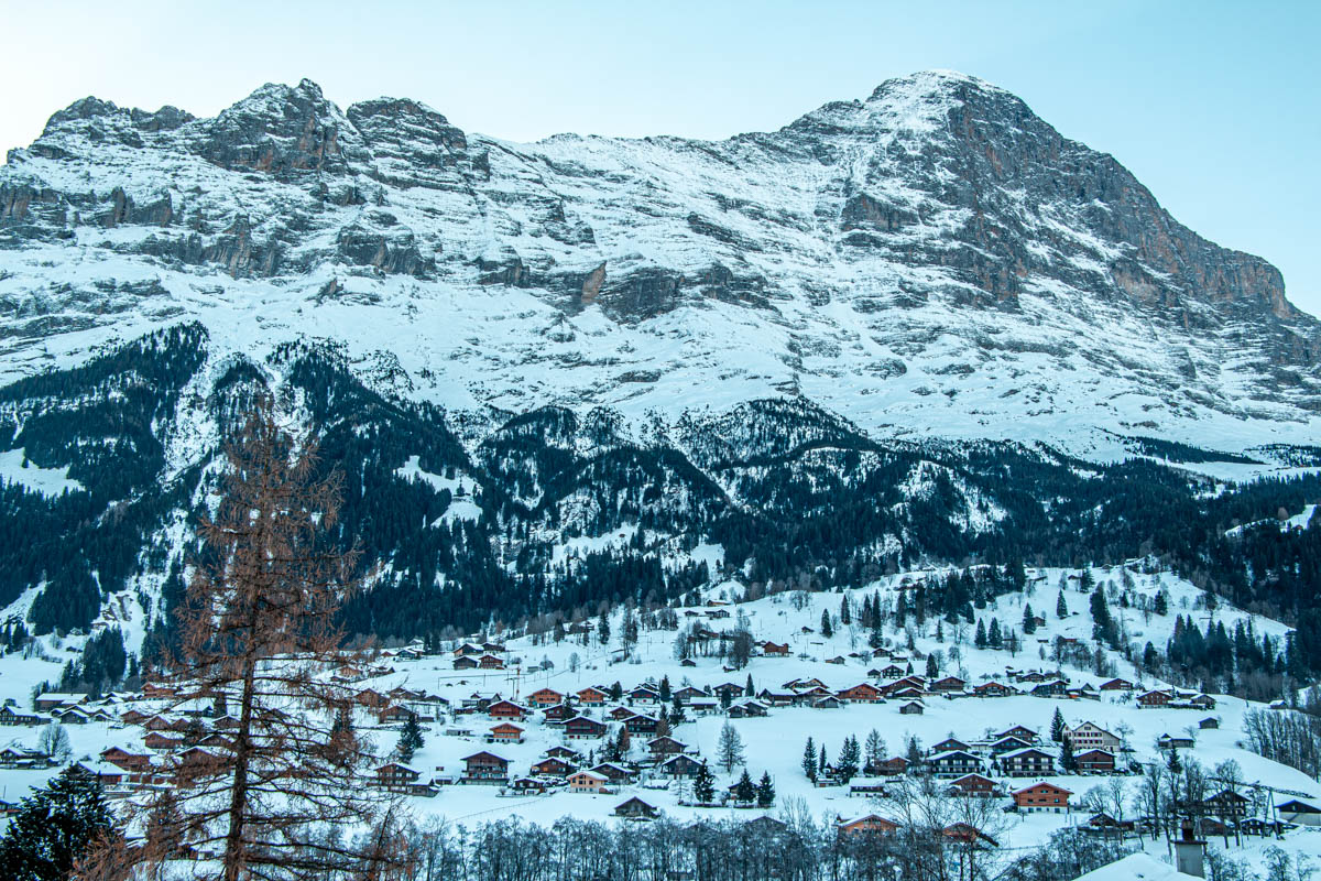 【瑞士/格林德瓦景點】格林德瓦 Grindelwald。全世界最美童話小鎮漫遊實境 @妮喃小語