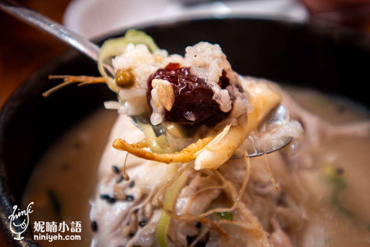 【首爾美食】土俗村蔘雞湯。韓國人蔘雞第一把交椅！景福宮旁必吃行程推薦