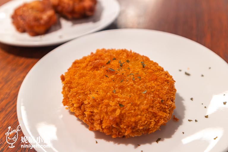 NAGOYAナゴヤ 道地日式蛋包飯,