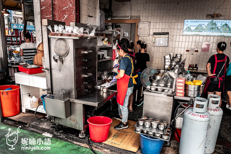 金峰魯肉飯, 台北魯肉飯, 南門市場美食, 台灣傳統美食, 台北必吃, 台北美食推薦, 魯肉飯老店, 魯肉飯推薦, 台北經典小吃,