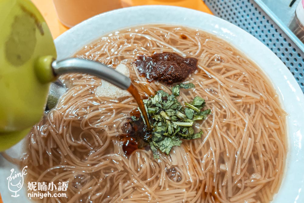 台北麵線, 麵線傳奇, 台北小吃, 大腸蚵仔麵線, 民權西路站美食, 台北排隊美食