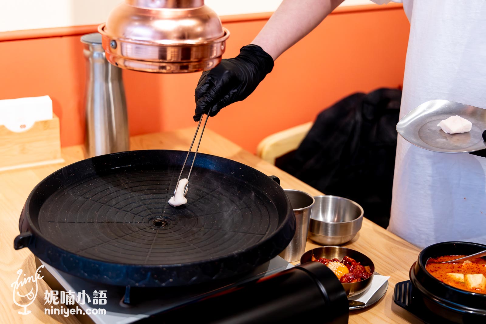 Some Some 韓式烤肉｜黑白大廚裡的豆腐湯喝到飽！有高級感的馬鈴薯煎餅吃完想追加