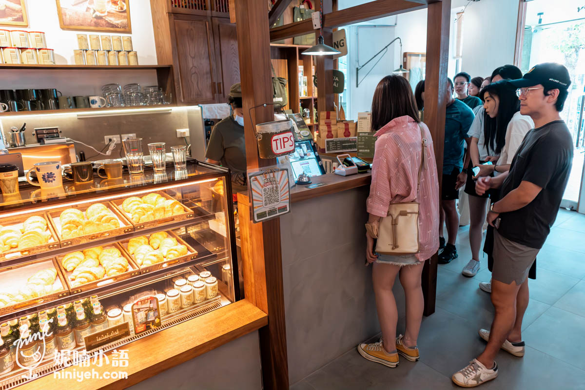 共咖啡（Cộng Cà Phê）台北光復南店｜征服義大利人的越南網美咖啡廳！必吃被耽誤的牛肉河粉