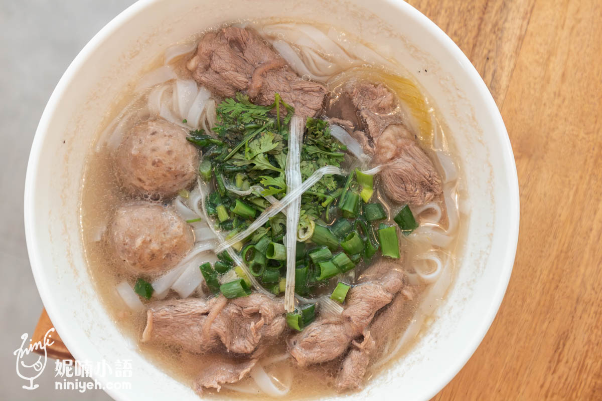 共咖啡(Cộng Cà Phê)台北光復南店|征服義大利人的越南網美咖啡廳!必吃被耽誤的牛肉河粉 共咖啡(Cộng Cà Phê)台北光復南店|征服義大利人的越南網美咖啡廳!必吃被耽誤的牛肉河粉