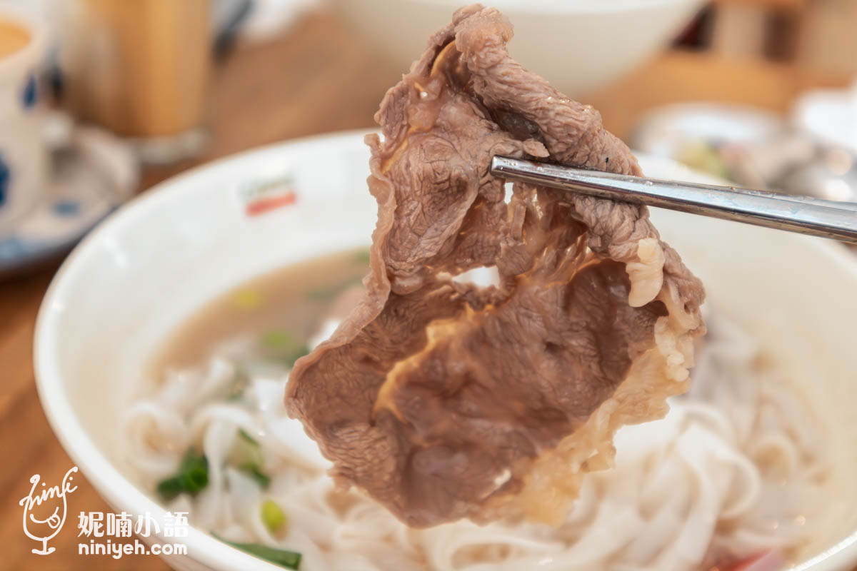 共咖啡（Cộng Cà Phê）台北光復南店｜征服義大利人的越南網美咖啡廳！必吃被耽誤的牛肉河粉