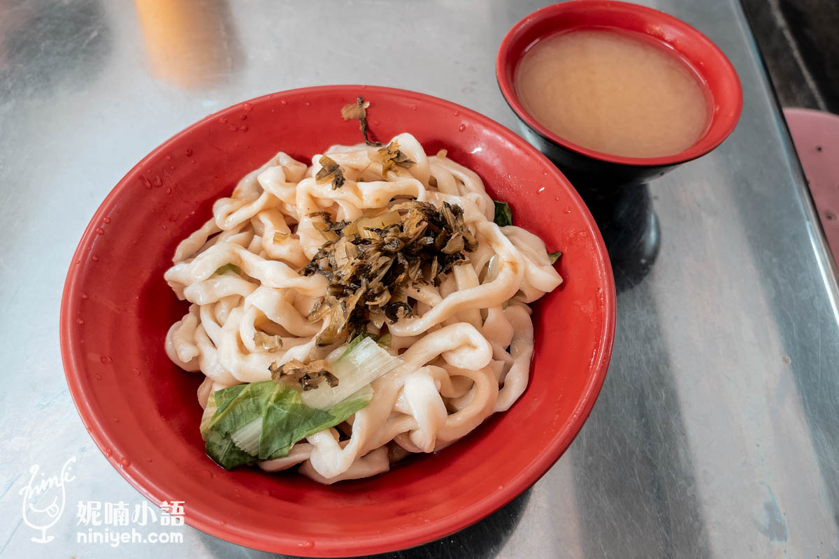 中原素麵食｜善導寺推薦素食小吃，午餐時段學生上班族都在排隊