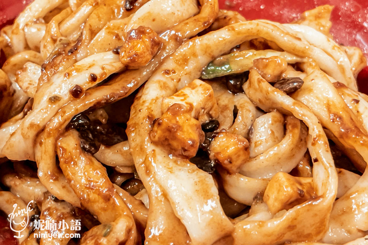 中原素麵食｜善導寺推薦素食小吃，午餐時段學生上班族都在排隊