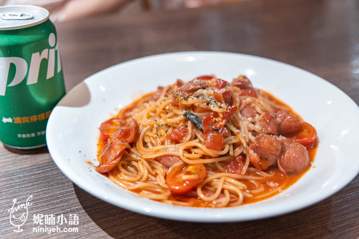 Creative Pasta 創義麵（東湖店）｜薯條日無限吃！服務一級棒的寵物親子友善餐廳