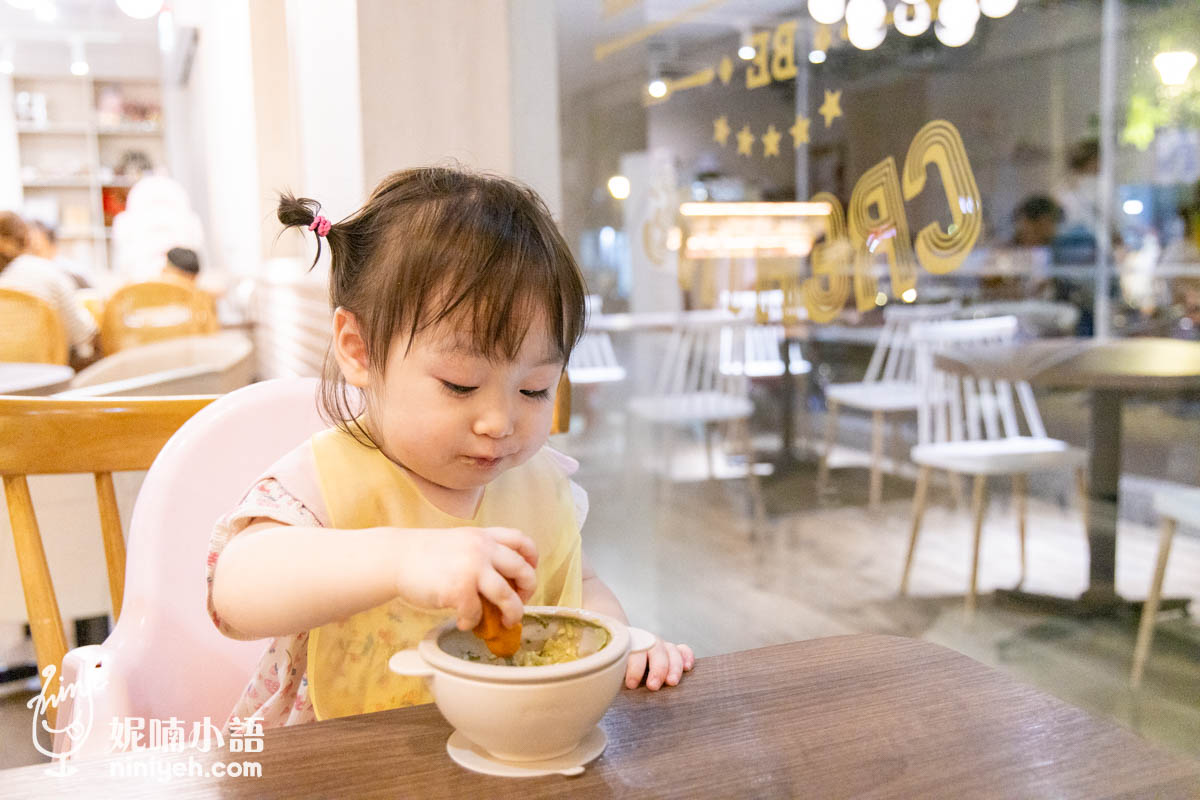 Creative Pasta 創義麵（東湖店）｜薯條日無限吃！服務一級棒的寵物親子友善餐廳