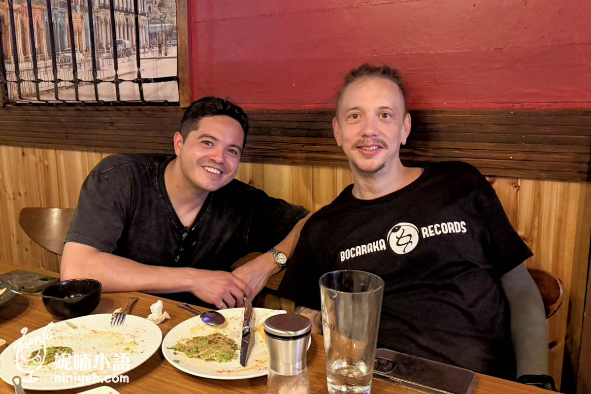 本相片為ABV邀請哥斯大黎加當地朋友一起試菜交流合影