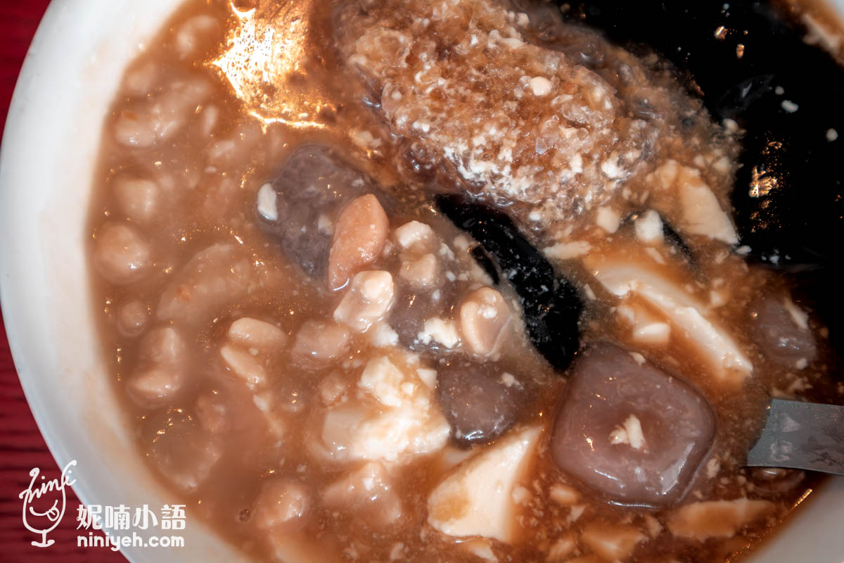雹仔豆花｜華山甜湯推薦必吃鹽滷豆花，忠孝新生站老宅文青店