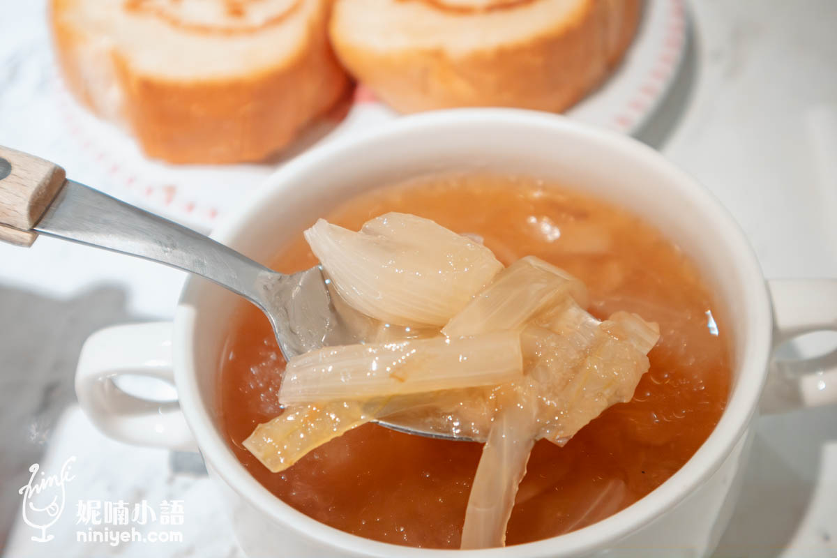 豬跳舞小餐館｜東區資深餐酒館！必吃料理竟是豬耳朵