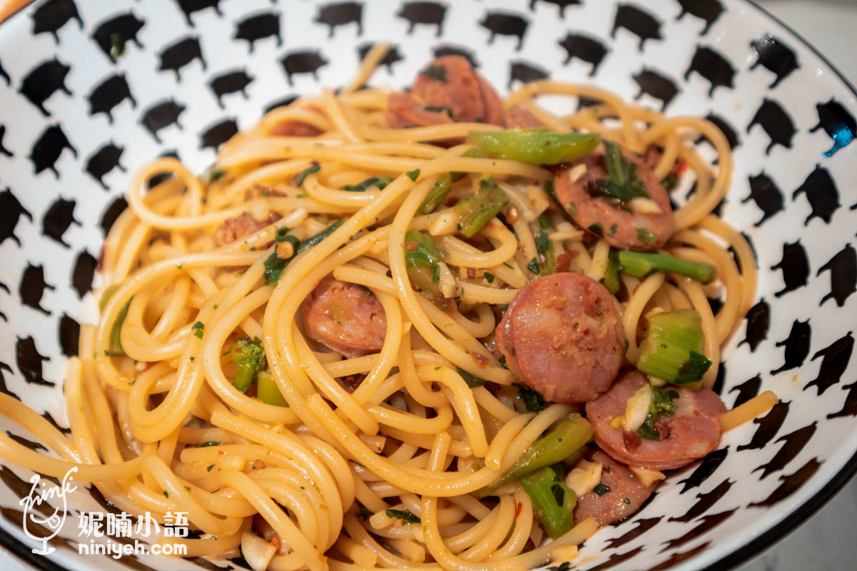 豬跳舞小餐館｜東區資深餐酒館！必吃料理竟是豬耳朵