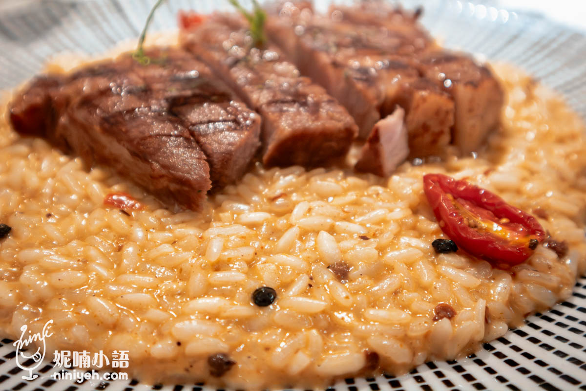 豬跳舞小餐館｜東區資深餐酒館！必吃料理竟是豬耳朵