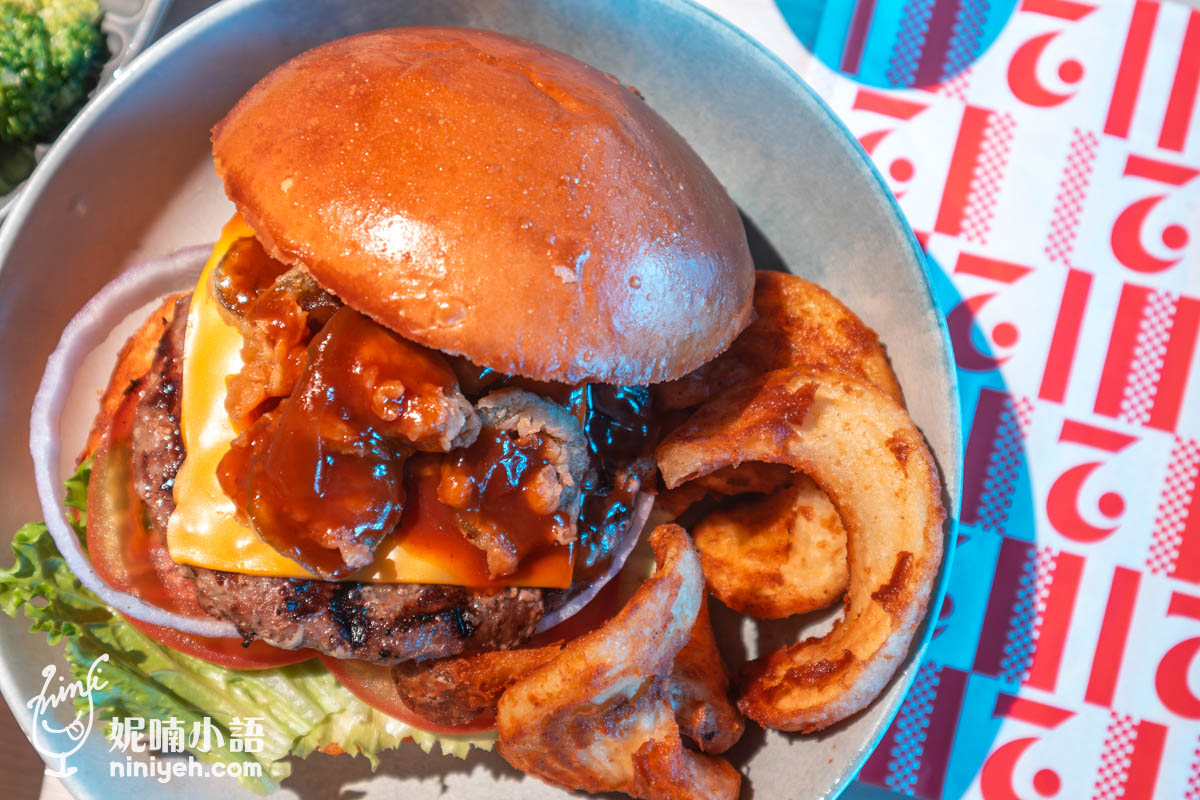 貳樓｜淡水早午餐推薦！海景山景讓約會超有氣氛的親子友善餐廳