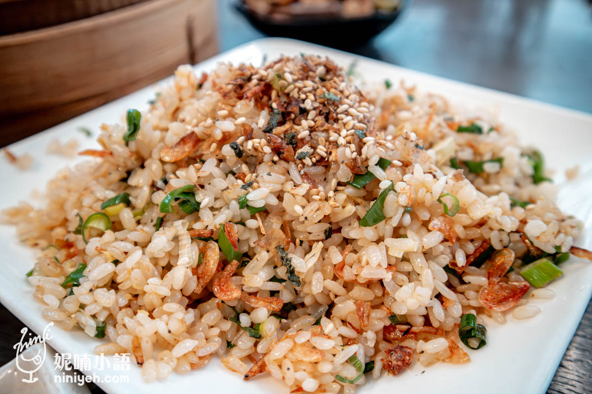 犂園湯包館｜黃仁勳而再度爆紅！排隊預約困難的台北小籠湯包店