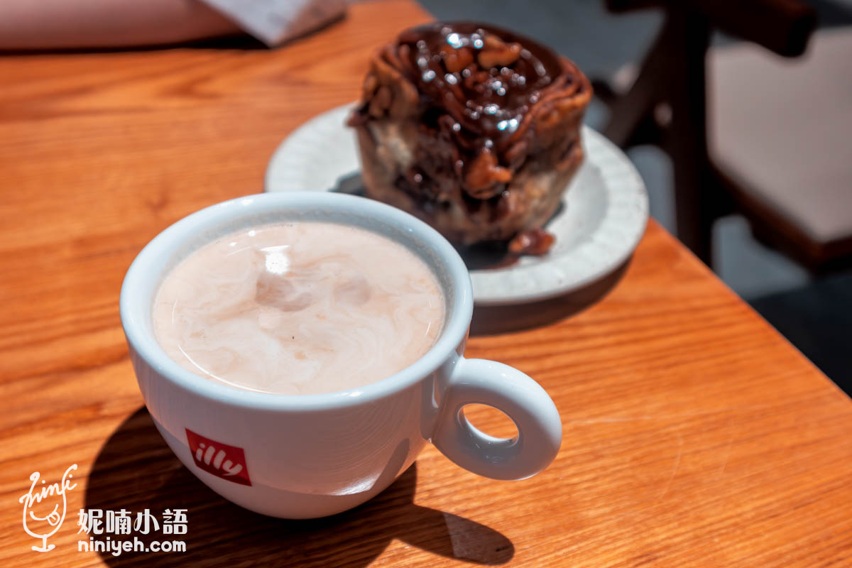 Fly Cafe｜敦化北路必吃肉桂捲！台北不限時咖啡必點招牌西西里咖啡