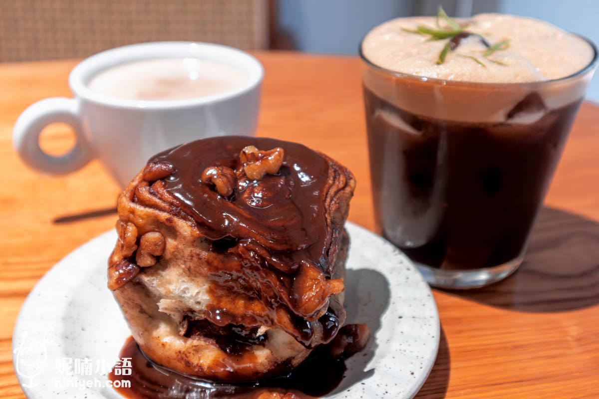 Fly Cafe（敦北店）｜台北500甜推薦的蒼蠅肉桂捲搬家了！標配要喝招牌西西里咖啡 @Nico＆妮喃小語