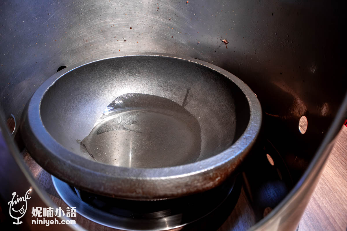 雅香石頭火鍋|板橋火鍋推薦!新北耶誕城爆棚的深夜食堂 雅香石頭火鍋|板橋火鍋推薦!新北耶誕城爆棚的深夜食堂