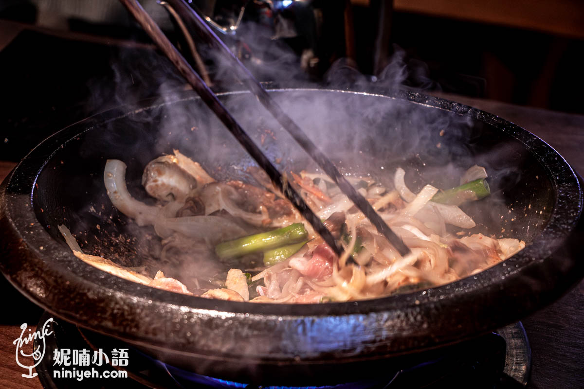 雅香石頭火鍋｜板橋火鍋推薦！新北耶誕城爆棚的深夜食堂