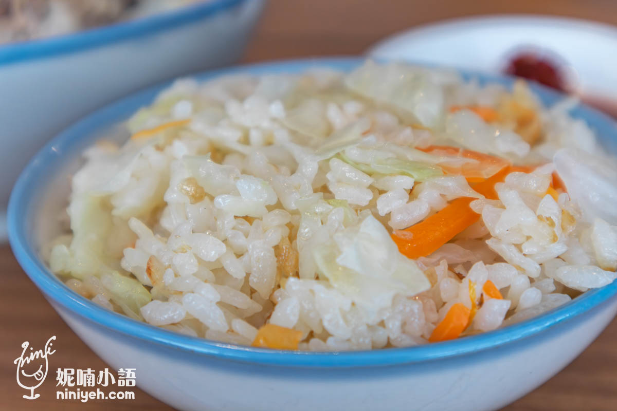 合江街排骨湯高麗菜飯｜一套菜湯征服上班族的嘴！無名排骨湯再熱都要喝