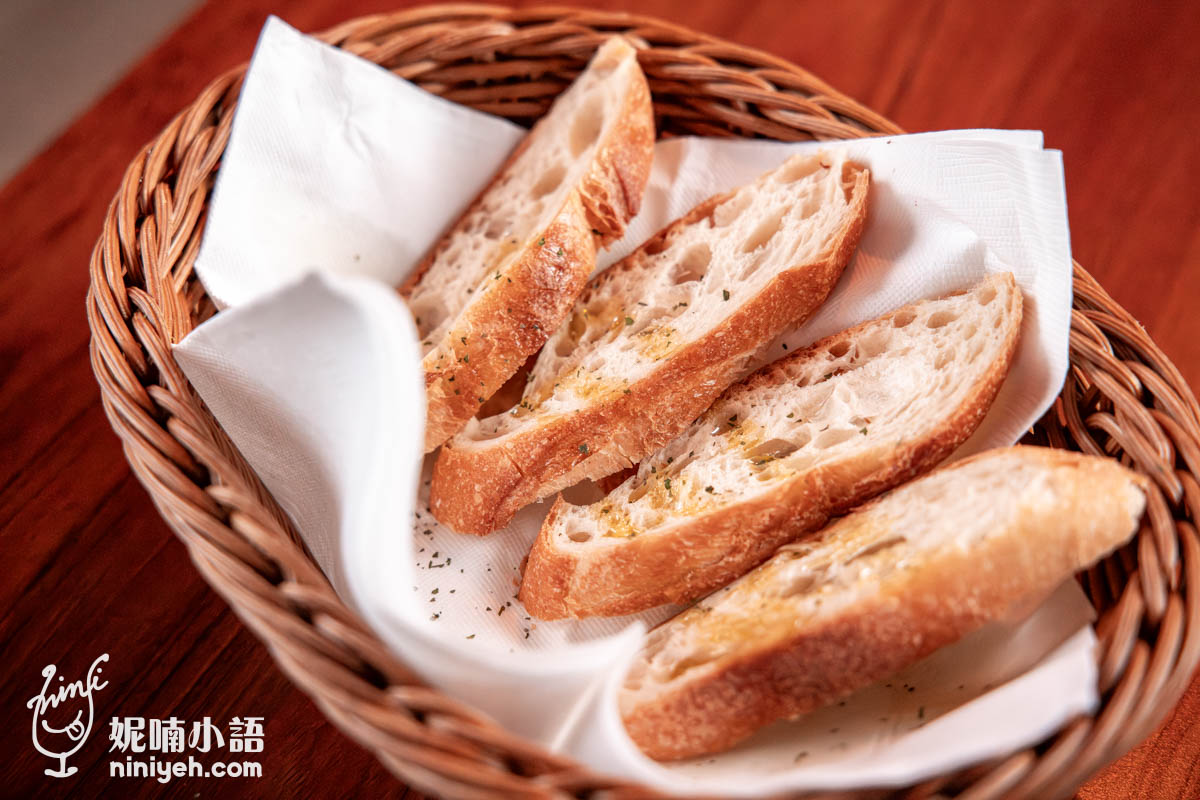 ABV閣樓餐酒館｜板橋新北耶誕城開吃！高空景觀精釀啤酒餐廳推薦