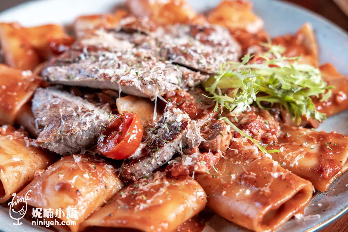 ABV閣樓餐酒館｜板橋新北耶誕城開吃！高空景觀精釀啤酒餐廳推薦