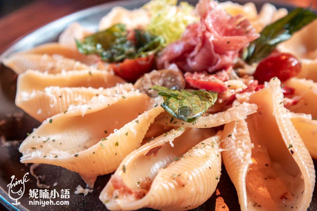 ABV閣樓餐酒館｜板橋新北耶誕城開吃！高空景觀精釀啤酒餐廳推薦