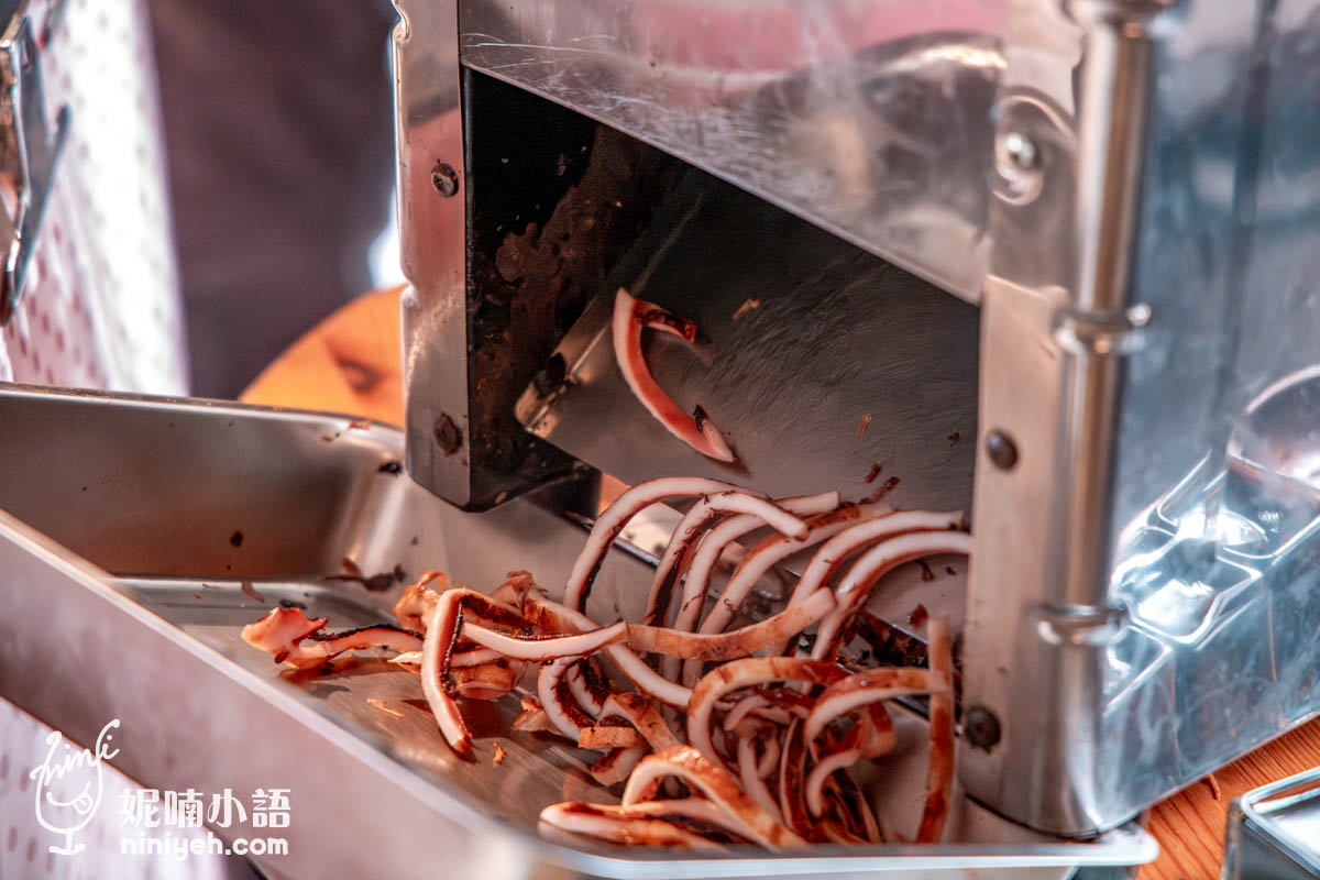 魷布院鮮烤魷魚｜人手一袋超夯迪化街伴手禮！大稻埕排隊美食推薦