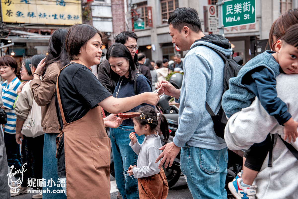 魷布院鮮烤魷魚｜人手一袋超夯迪化街伴手禮！大稻埕排隊美食推薦