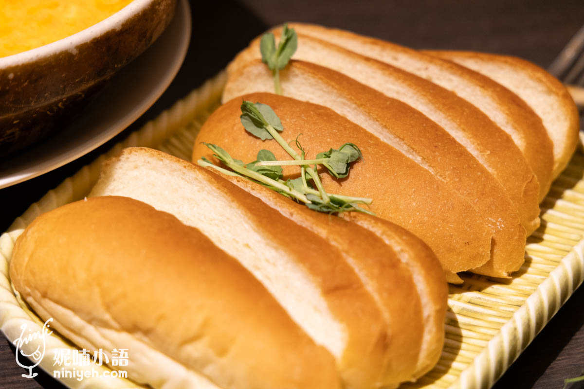 Island小島泰式料理|評價破九千則的八里超人氣親子友善餐廳 Island小島泰式料理|評價破九千則的八里超人氣親子友善餐廳