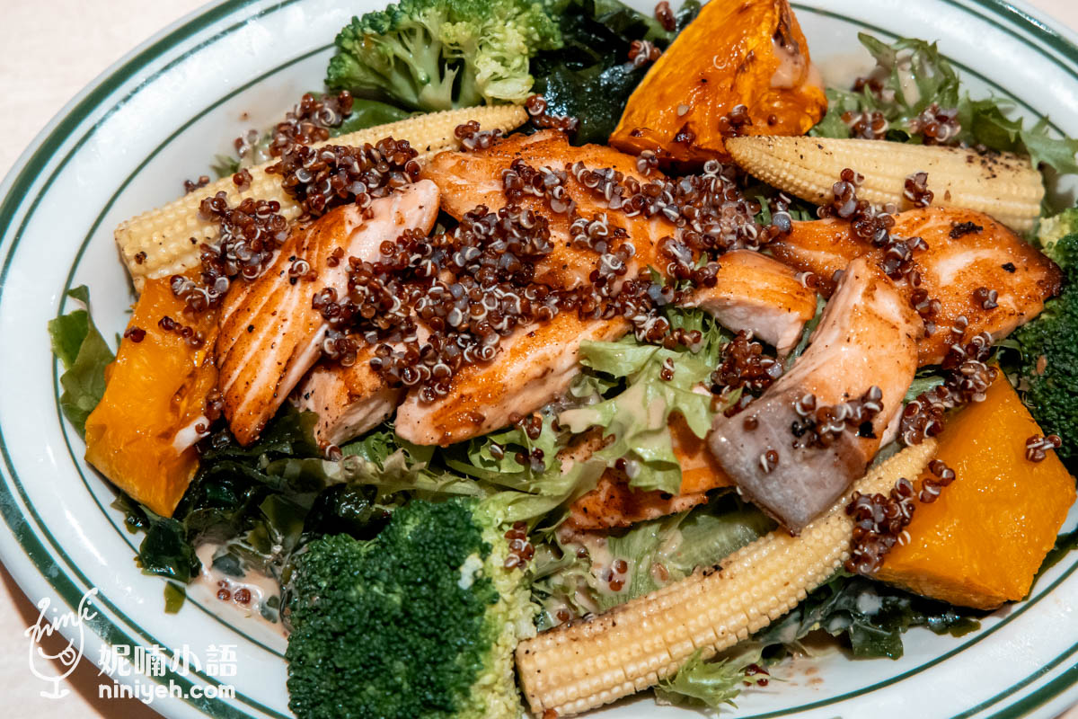 輪輪町日式早午餐｜南港LaLaport高分評論美食！火車主題概念餐廳