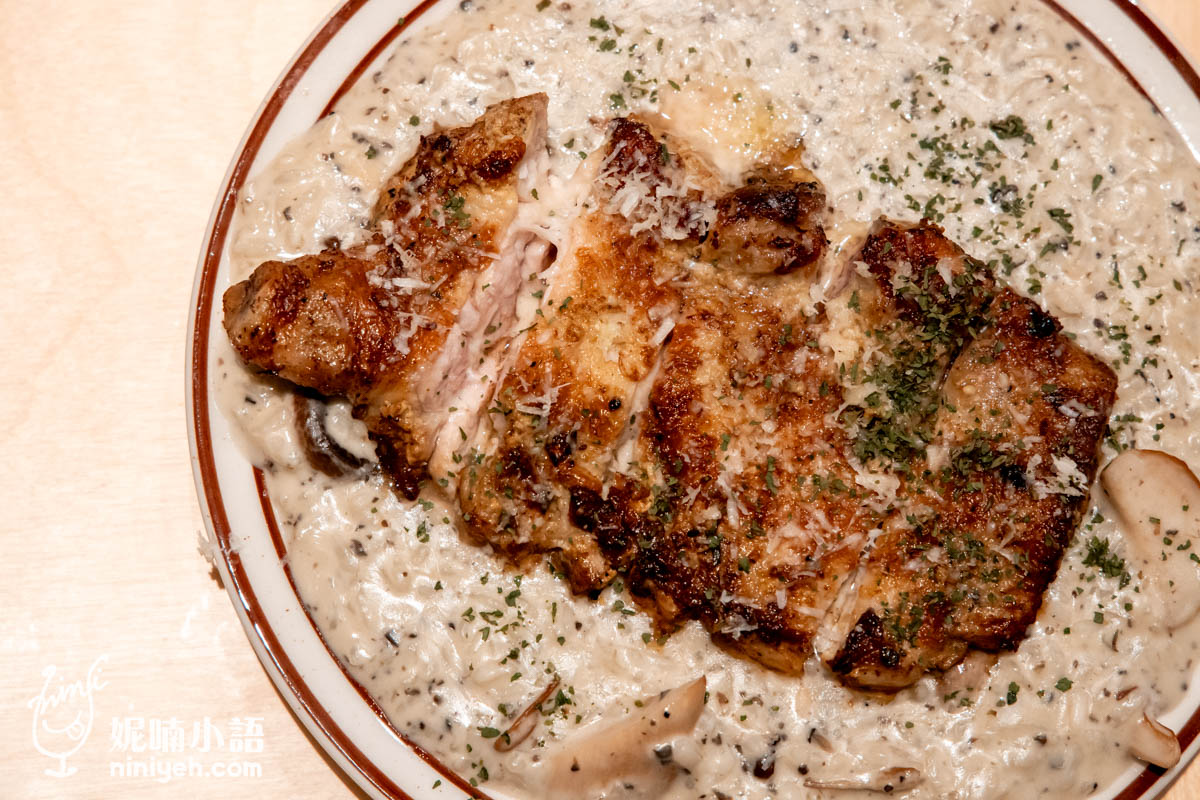 輪輪町日式早午餐｜南港LaLaport高分評論美食！火車主題概念餐廳