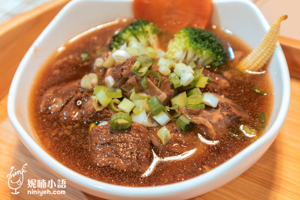 町固餐點坊｜有兒童遊戲室的埔里親子餐廳推薦