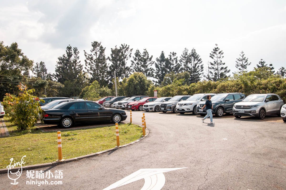 虎嘯山嵐｜埔里高空景觀餐廳推薦！山間玻璃屋用餐欣賞飛行傘玩家翱翔