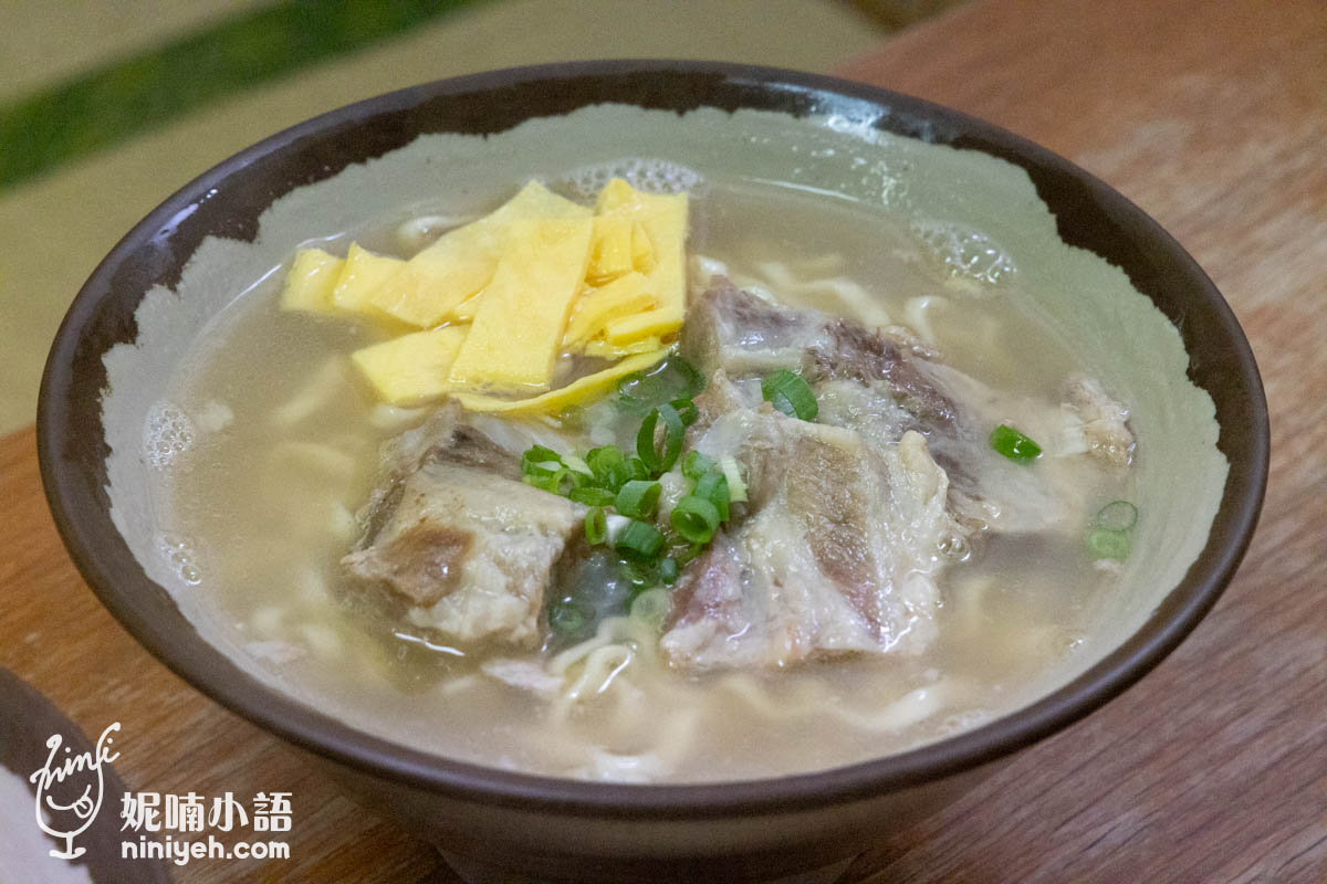 沖繩美食｜浜屋沖繩麵。美國村旁必吃美食！不吃會想念的豬軟骨沖繩麵