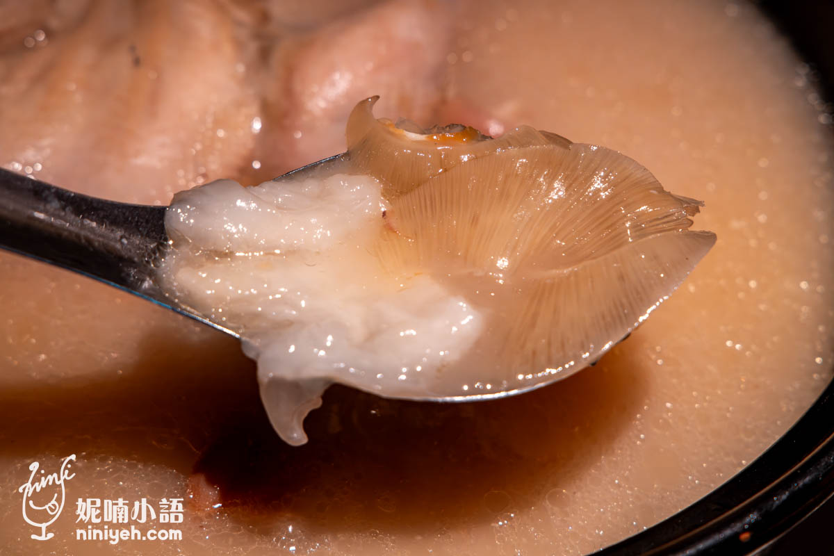 彭園年菜之魚翅花膠土雞鍋