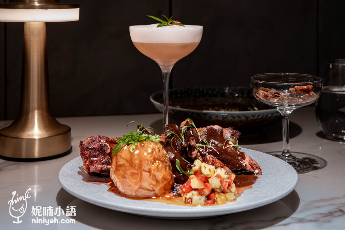 網站近期文章：緩緩FABULA｜金曲歌后加持東區餐酒館！專屬大人系台北約會餐廳