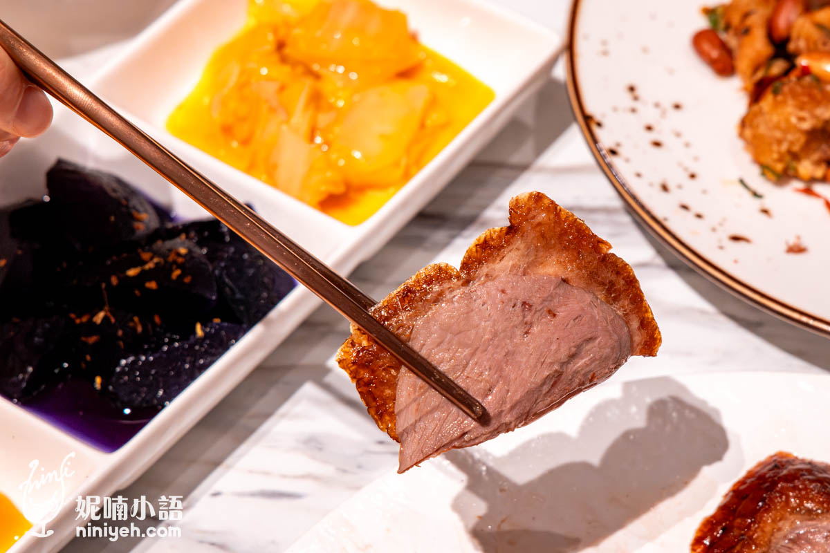 鴨覓烤鴨餐廳｜信義區最潮片皮烤鴨就在微風南山！桌邊手沖豆花太有記憶點