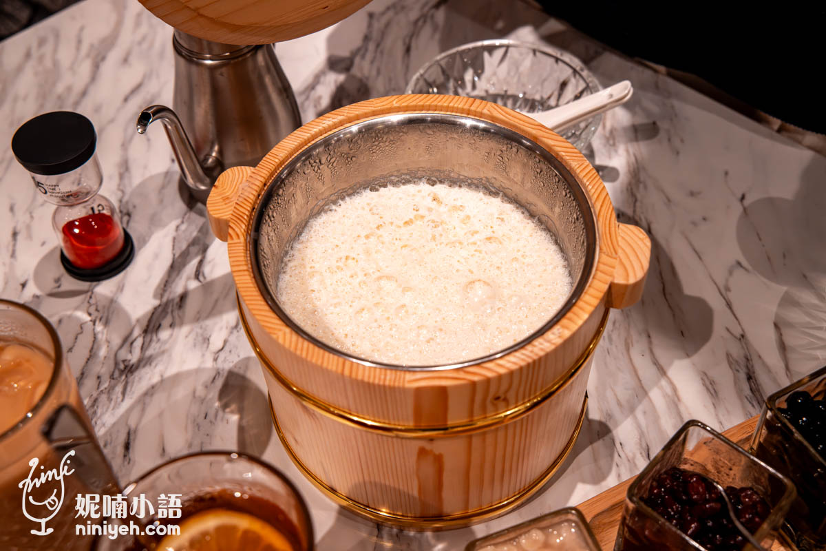 鴨覓烤鴨餐廳｜信義區最潮片皮烤鴨就在微風南山！桌邊手沖豆花太有記憶點