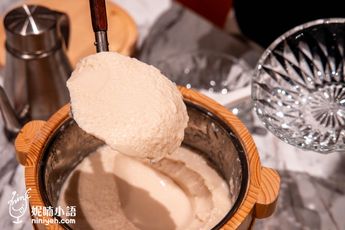 鴨覓烤鴨餐廳｜信義區最潮片皮烤鴨就在微風南山！桌邊手沖豆花太有記憶點