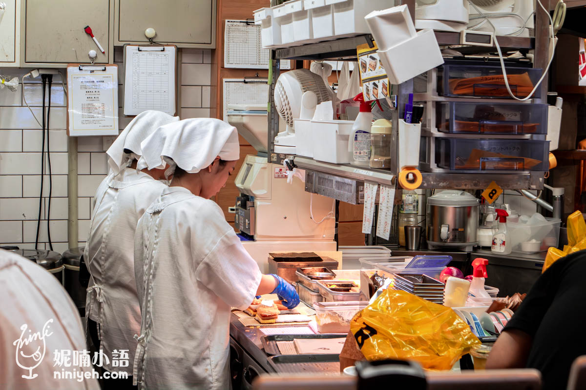 美國村必吃｜豬肉蛋飯糰北谷店。美國村散步美食！沖繩唯一一間海景分店