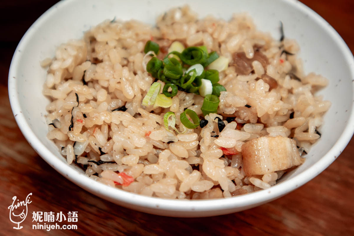 沖繩美食｜浜屋沖繩麵。美國村旁必吃美食！不吃會想念的豬軟骨沖繩麵