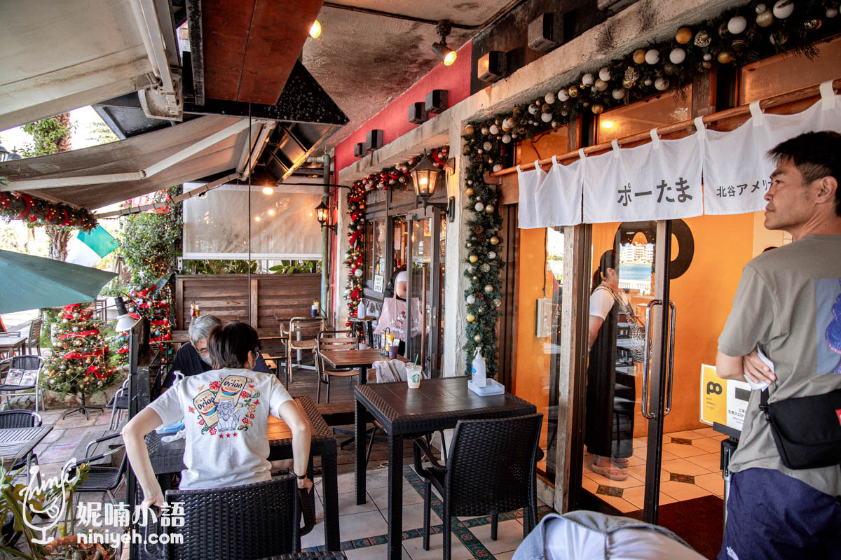 美國村必吃｜豬肉蛋飯糰北谷店。美國村散步美食！沖繩唯一一間海景分店