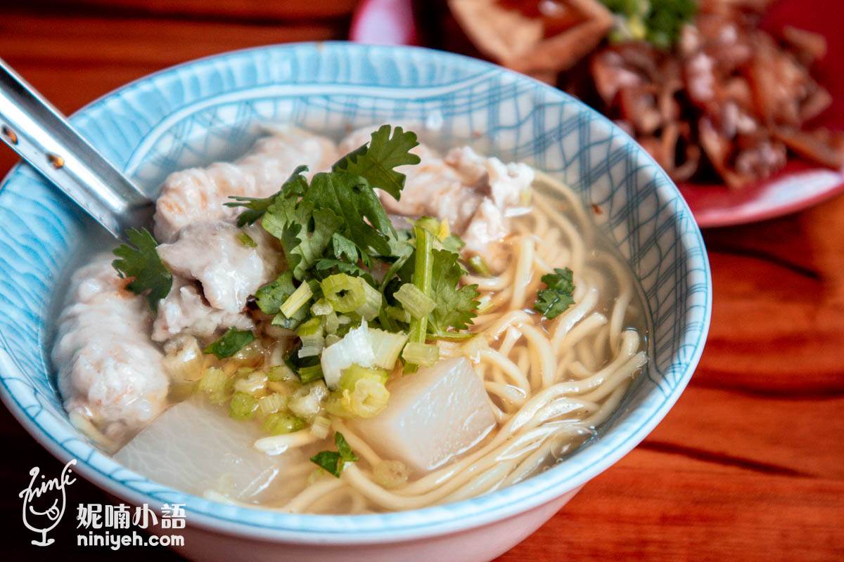 老阿伯胖魷焿｜迪化街排隊小吃！ 傳承三代的魷魚羹麵